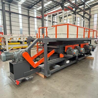 Electric Motor Wood Shaving Machine with Protective Covers and 200 to 4000kg/hour Capacity for Industrial Use