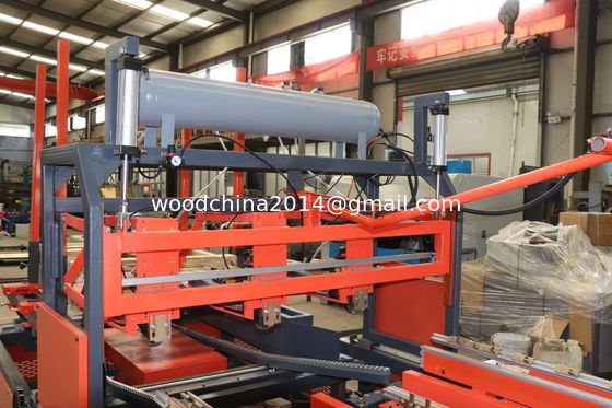 Półautomatyczna maszyna do gwoździowania palet drewnianych Maszyna do denailingu palet 800-1300 mm