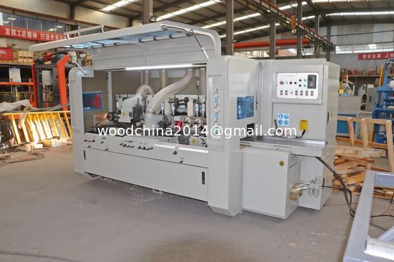 Maszyna do formowania drewna CNC Czterostronna fabryka maszyny do szybowania drewna W maksymalnej szerokości 210 mm