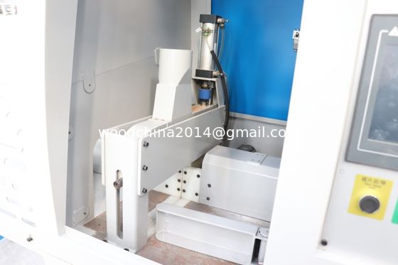 China Wysokiej dokładności Automatyczny CNC Hydraulic Wood Palet Cutting Saw Machine For Sawmill