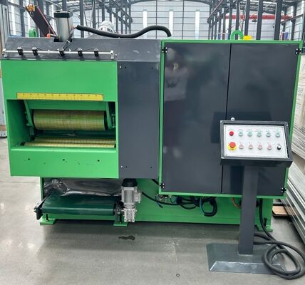 Piła wielopiłowa dwuwrzecionowa o wysokiej wydajności 130KW do obróbki dużych desek